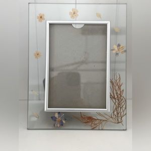 Anthropologie glass botanical frame with flowers 4x6